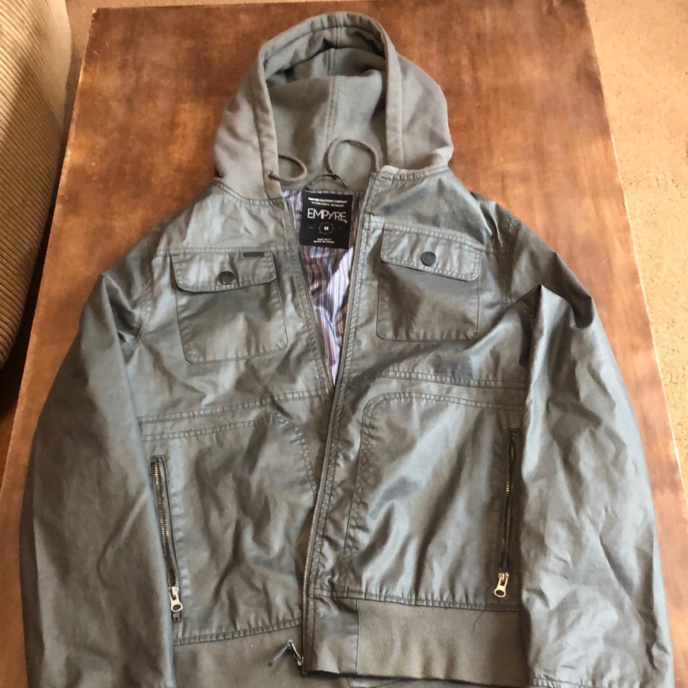Light weight jacket